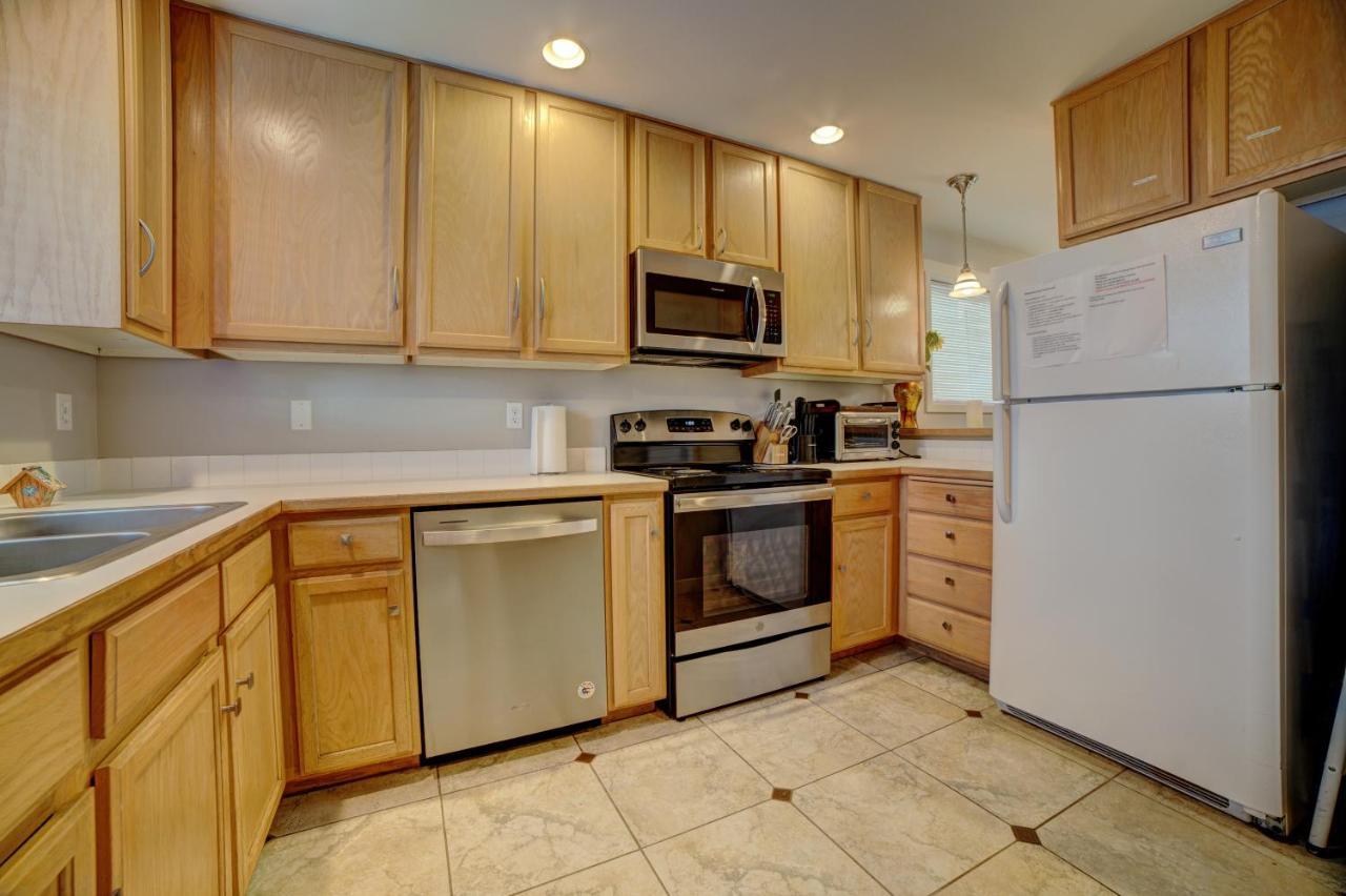 Cozy 2 Bedroom Townhouse In Northgate Seattle Esterno foto
