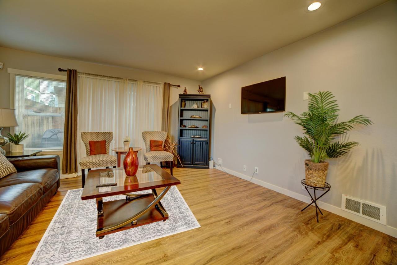 Cozy 2 Bedroom Townhouse In Northgate Seattle Esterno foto